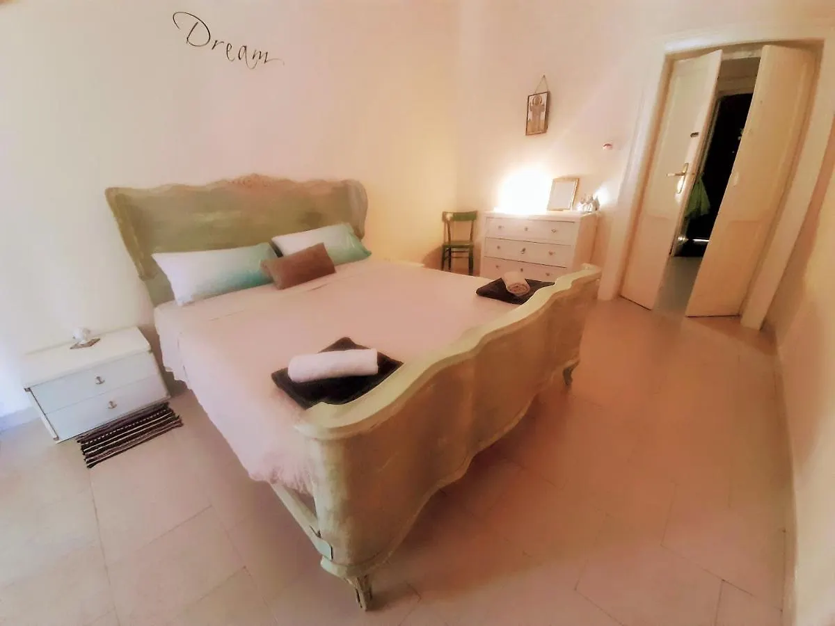 Rr Nicholas Apartament+ Wifi Apartment Bari
